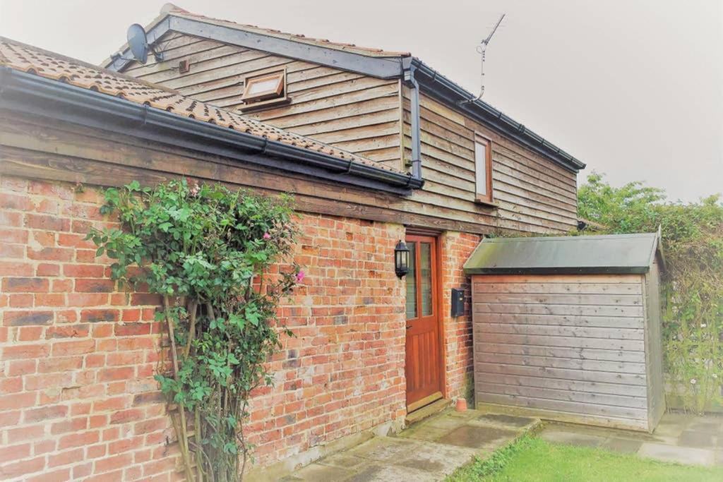 The Old Cowshed Annexe Apartment Taunton Exterior photo
